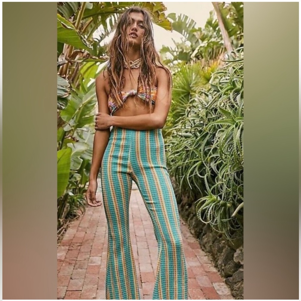 Free people high waisted fine line slim striped flare crop pants size small